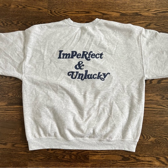 Vale Men’s Heart Sucker Imperfect & Unlucky Grey Crewneck Sweater - Picture 3 of 9